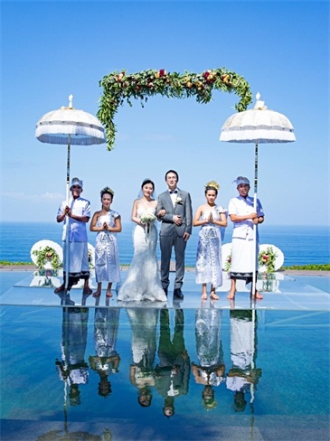 巴厘岛水之别墅水上婚礼